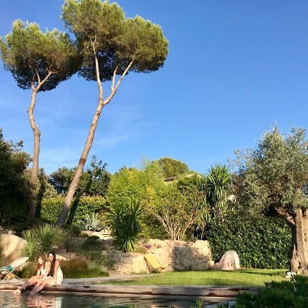 Villa L'Ensoleillee Roquefort-les-Pins Eksteriør bilde